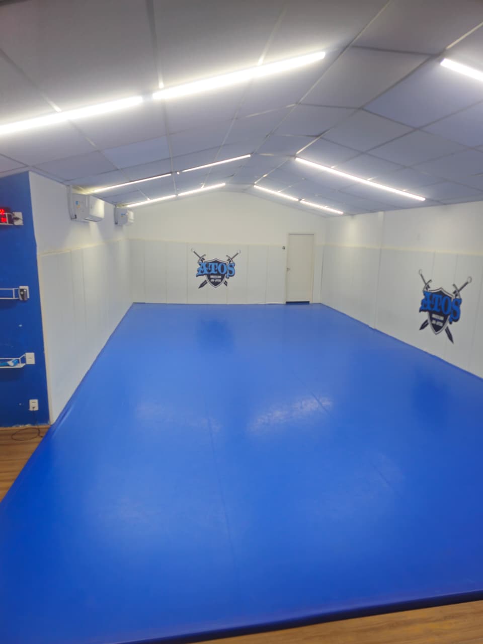 uQqLF-1780495134738
